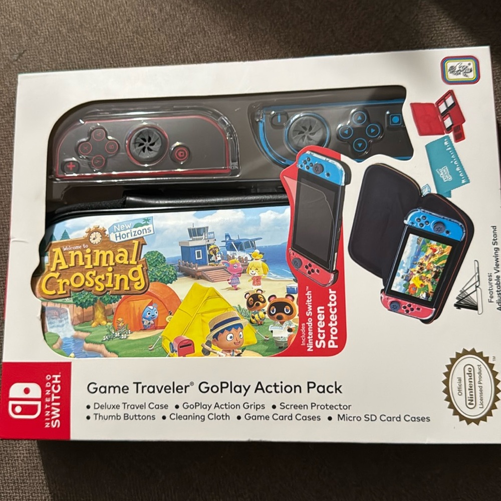 Animal Crossing New Horizons Nintendo Switch Game Traveler Case Action Pack NWT